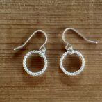 テンソルリングで作成したピアスです。電磁波対策にもおすすめです